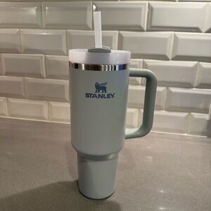 Stanley 40oz stainless steel H2.0 FlowState tumbler Hearth & Hand Magnolia